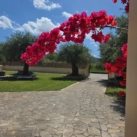 Olive Garden Villa Roda (Corfu)
